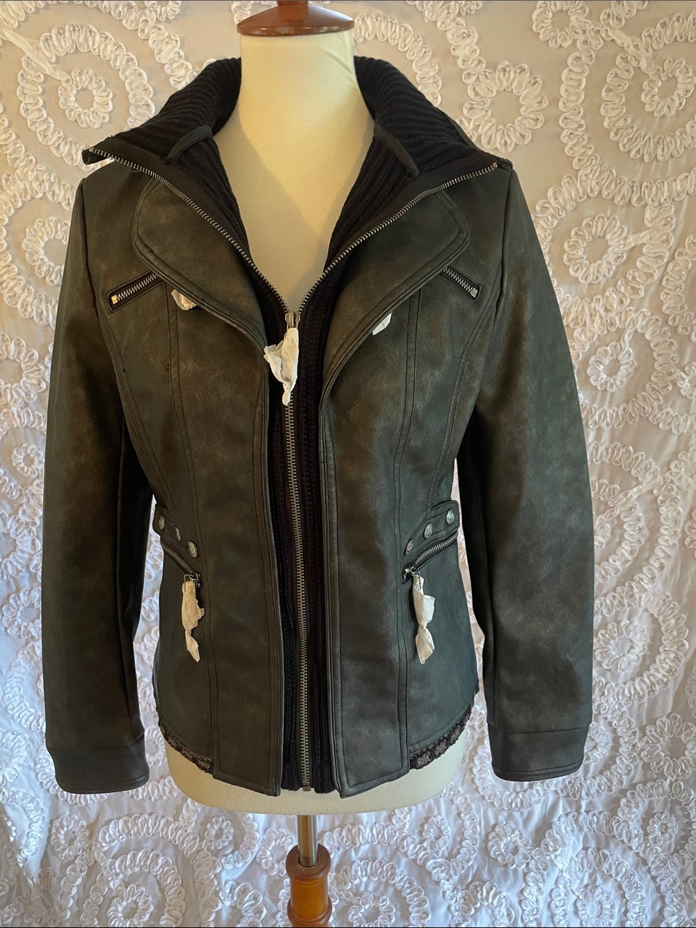 Montana Co. Women’s Faux Suede- coat Zip Jacket Pockets Amazing Detail